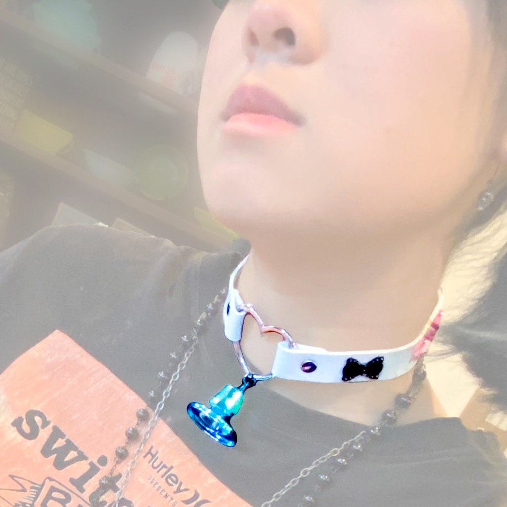 🛎 Blue Bell White Choker 🛎
